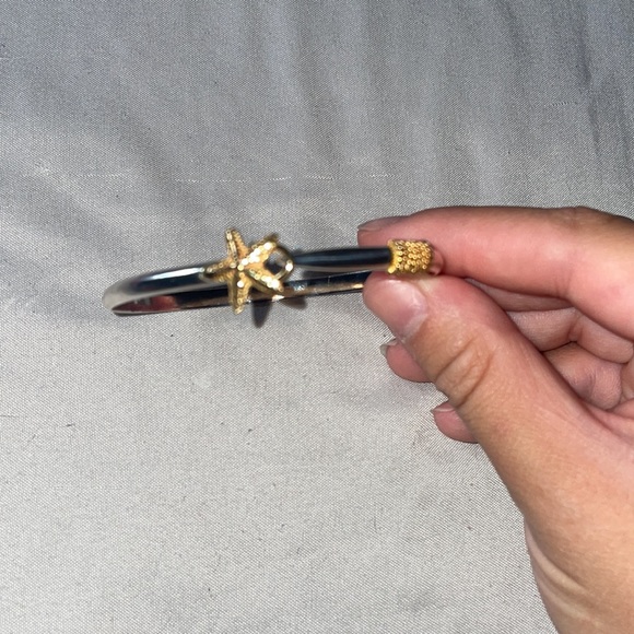 Seashell Bracelet 🐚 - Picture 2 of 3